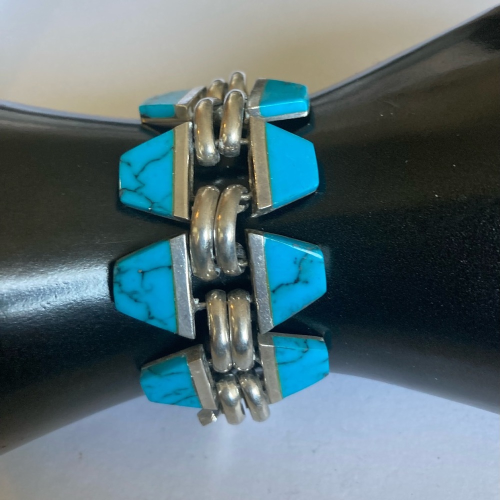 Unique Heavy Sterling & Turquise Bracelet - Picture 3 of 10